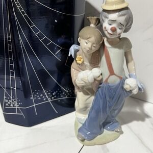 MINT Lladro Pals Forever #7686 Girl Clown Poodle Dog 8.75" ORIGINAL BOX Retired